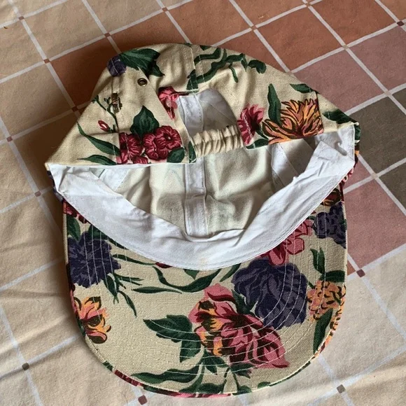 Floral Drawstring Backpack with matching baseball cap - Picture 3 of 6